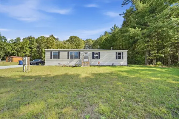 92 Easy Street, Highgate, VT 05459
