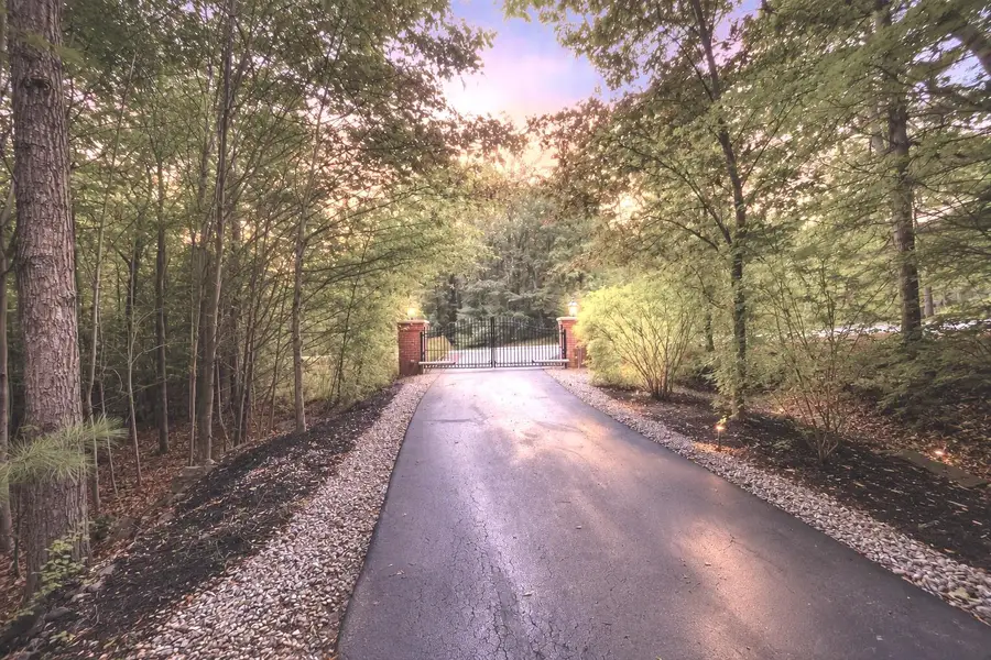 2 Rolling Woods Drive, Bedford, NH 03110 - #3