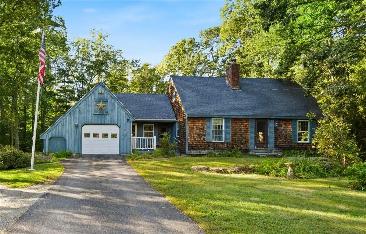 8 Juniper Road, Derry, NH 03038 - #1