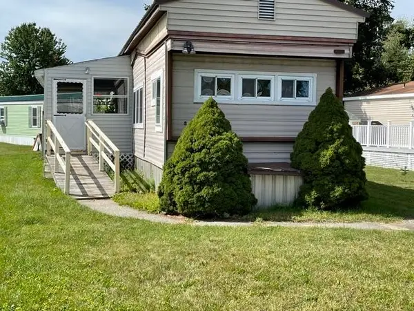 3 Willow Street, Exeter, NH 03833