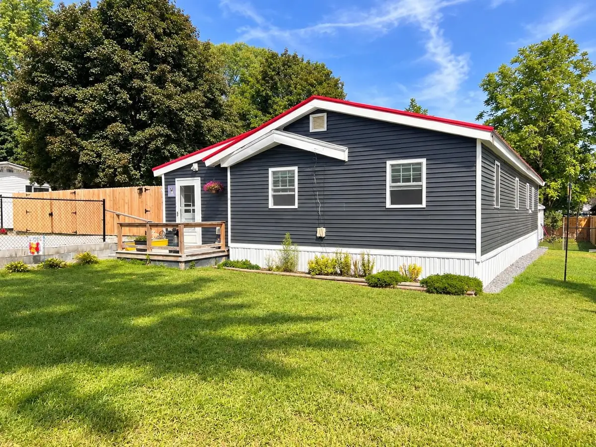 9 Gertrude Avenue, Raymond, NH 03077 - #1