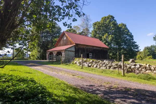 95 Goat Farm Road, Pittsford, VT 05763