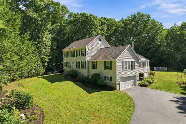 27 Peabody Drive, Danville, NH 03819