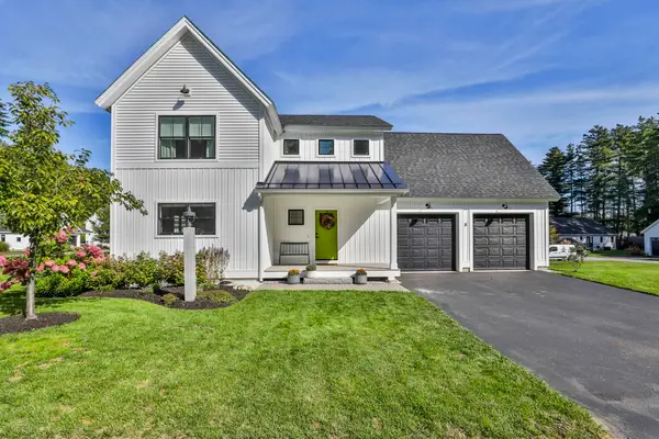 8 Pendleton Farms Lane, Amherst, NH 03031
