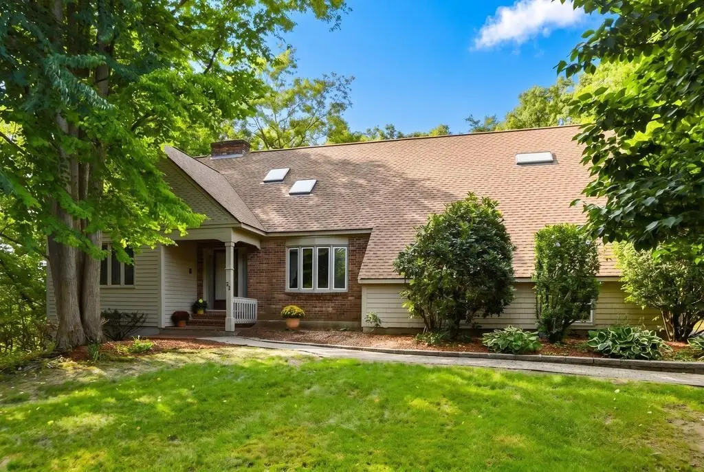 35 Hyacinth Drive, Nashua, NH 03062 - #1
