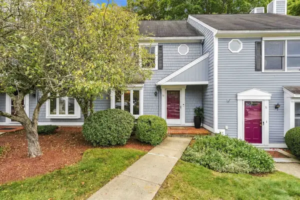 33 Meadowview Circle, Nashua, NH 03062