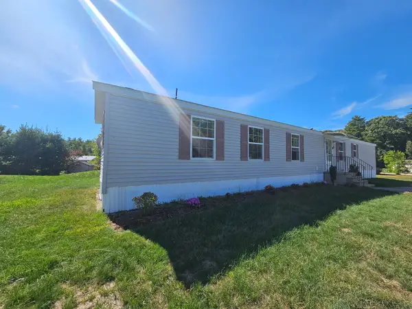 26 Goldrush Lane, Rochester, NH 03868