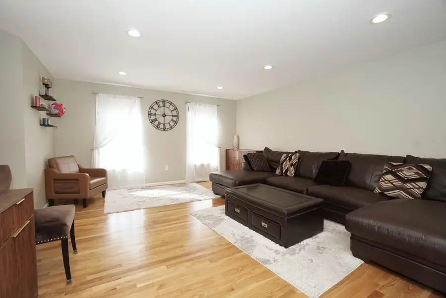 30 Ellie Drive, Merrimack, NH 03054 - #3