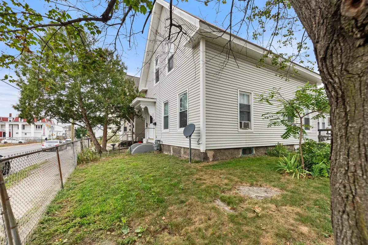 272 Lake Avenue, Manchester, NH 03101 - #1