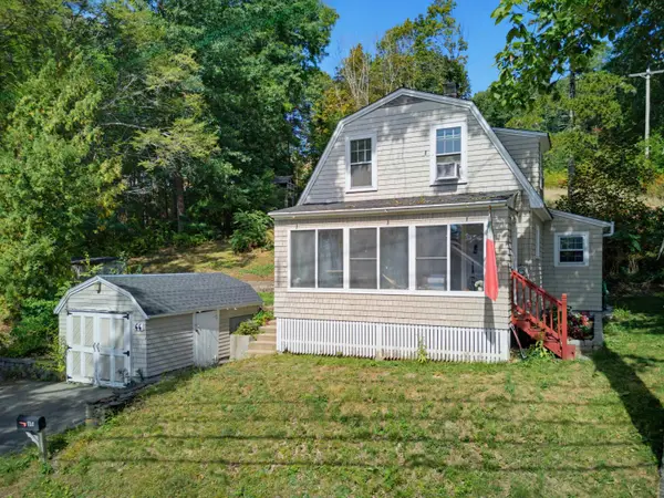 66 Oak Street, Dover, NH 03820