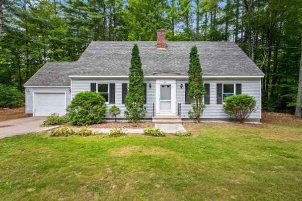 24 Fairview Avenue, Conway, NH 03818