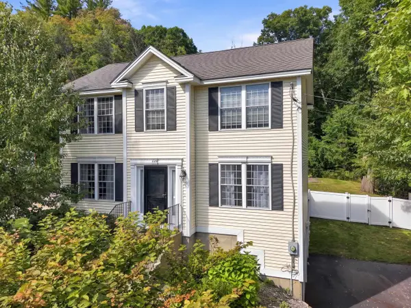 220 Arah Street, Manchester, NH 03104