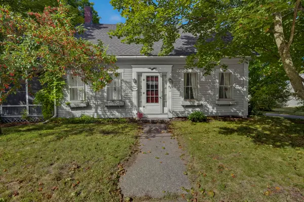 43 S Mast Street, Goffstown, NH 03045