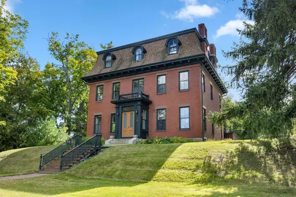 75 South Street, Rollinsford, NH 03869