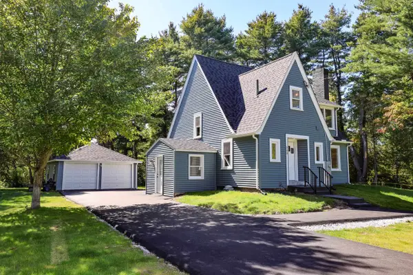 333 Cohas Avenue, Manchester, NH 03109