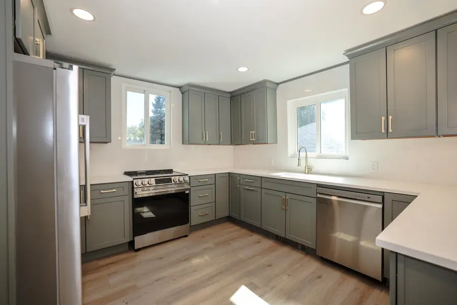 333 Cohas Avenue, Manchester, NH 03109 - #3