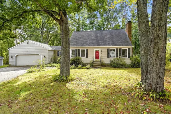 42 Taschereau Boulevard, Nashua, NH 03062