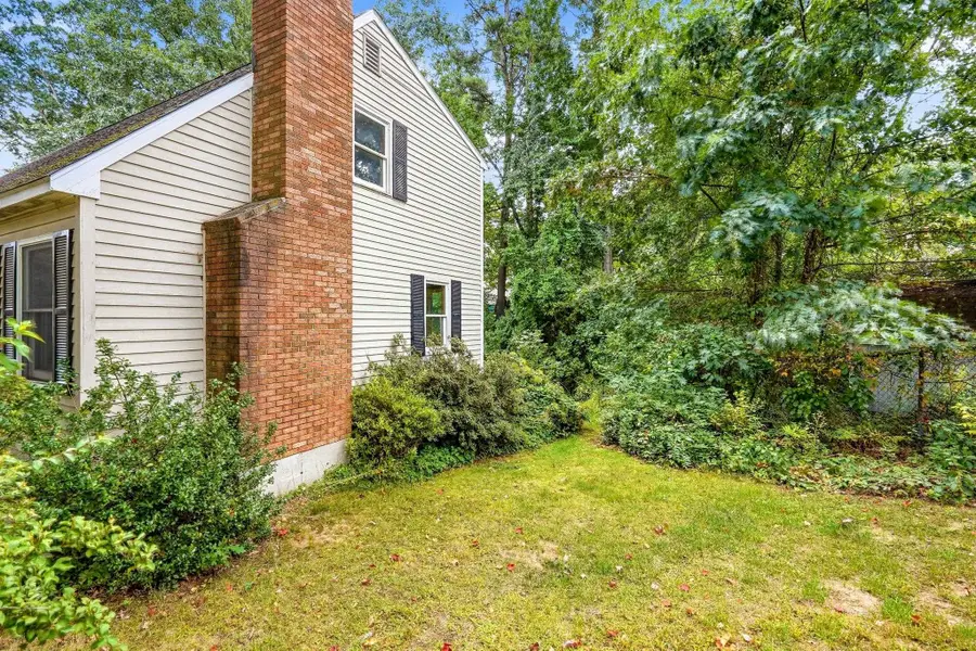 42 Taschereau Boulevard, Nashua, NH 03062 - #2