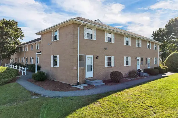 316 Elmwood Drive, Hudson, NH 03051