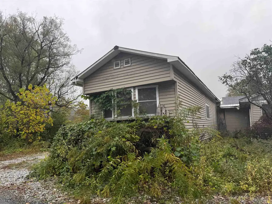 1023 Clarendon Avenue, West Rutland, VT 05777 - #2