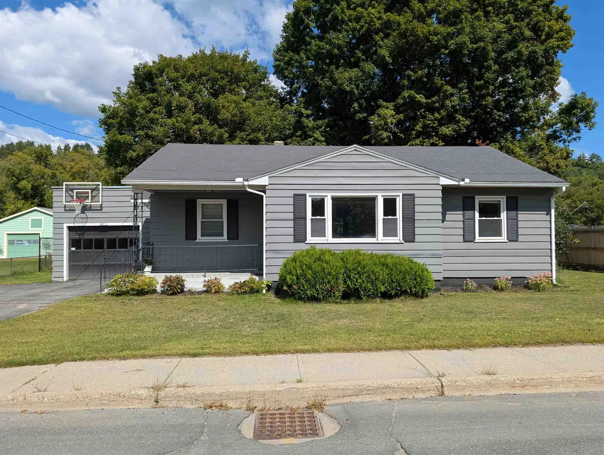 411 Concord Avenue, Saint Johnsbury, VT 05819 - #1