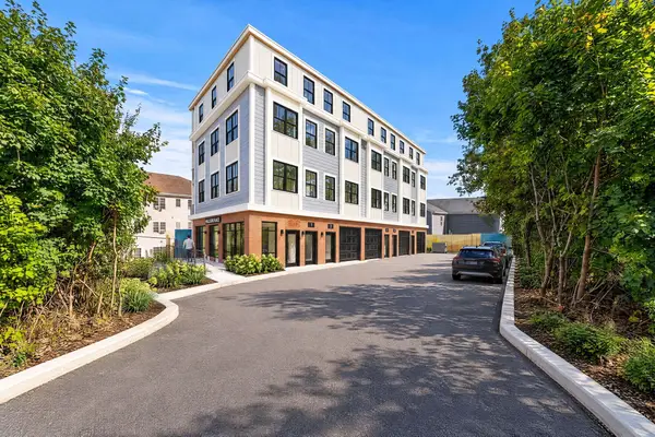 19 School Street, Dover, NH 03820