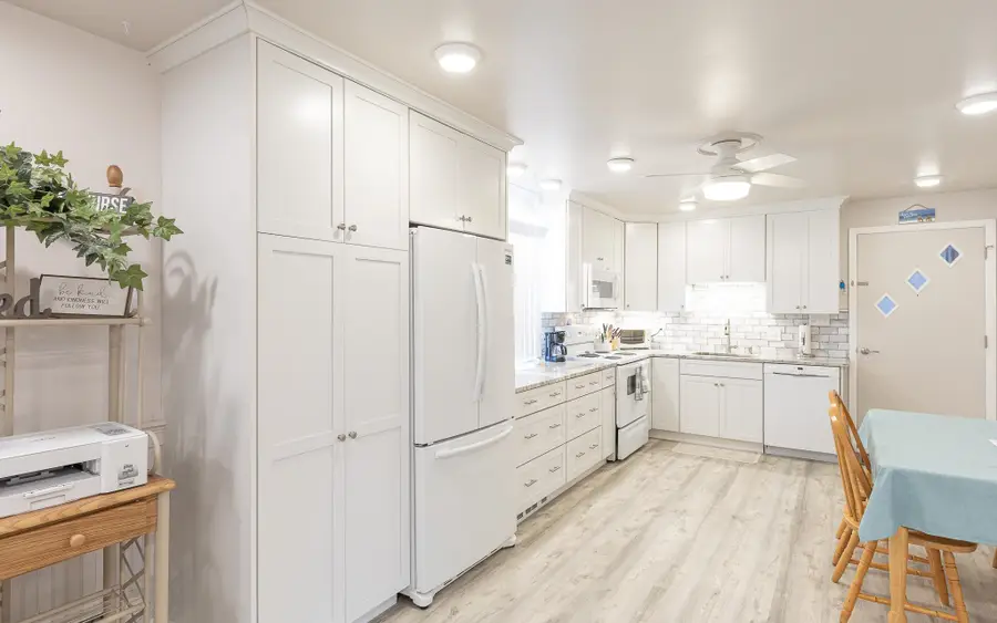 68 Kings Highway #3, Hampton, NH 03842 - #3