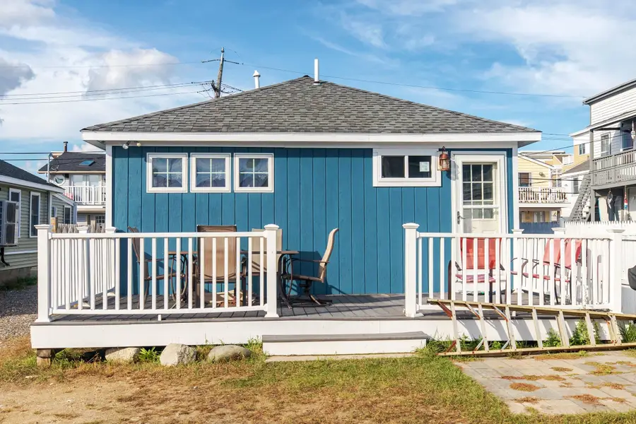 15 Perkins Avenue, Hampton, NH 03842 - #3