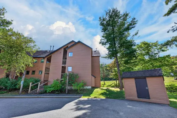 8C Deer Creek, Dover, VT 05356