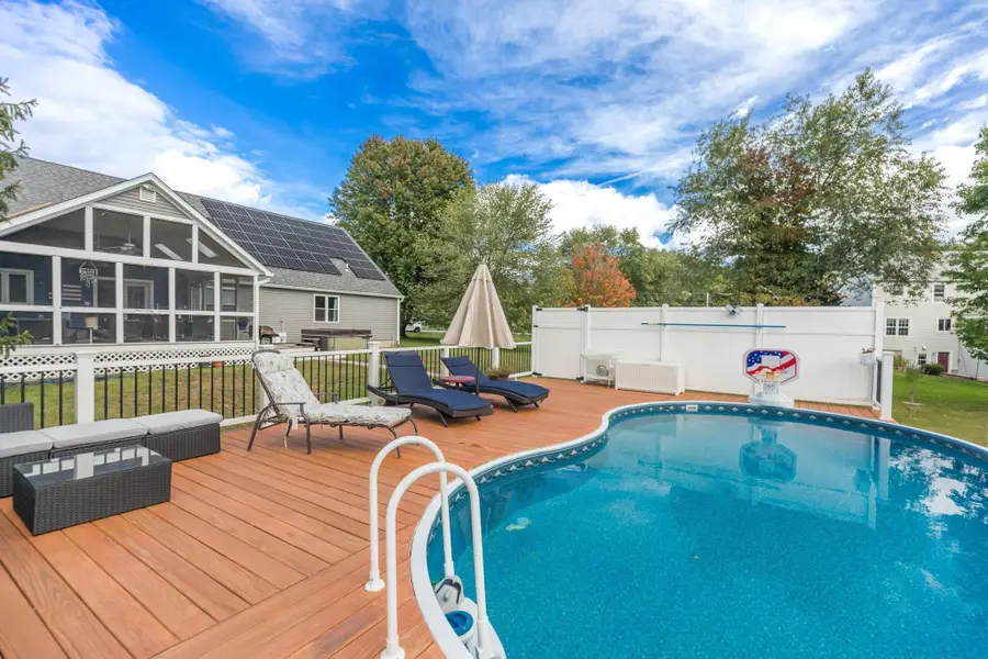 2 Barnes Drive, Stratham, NH 03885 - #3