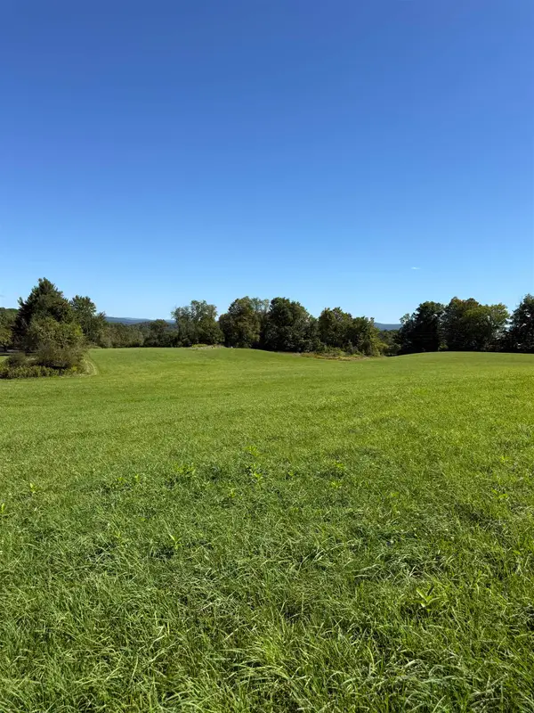Woodbury & Eureka Road, Springfield, VT 05156