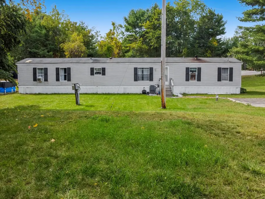 209 Hampstead Road, Derry, NH 03038 - #3