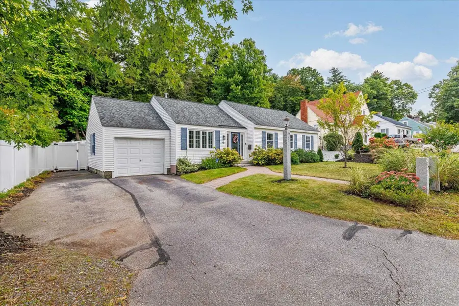 19 Monadnock Street, Nashua, NH 03064-6236 - #3