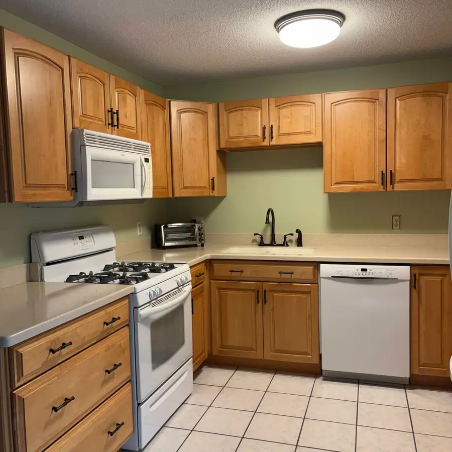 92 Morningside Commons, Brattleboro, VT 05301 - #3
