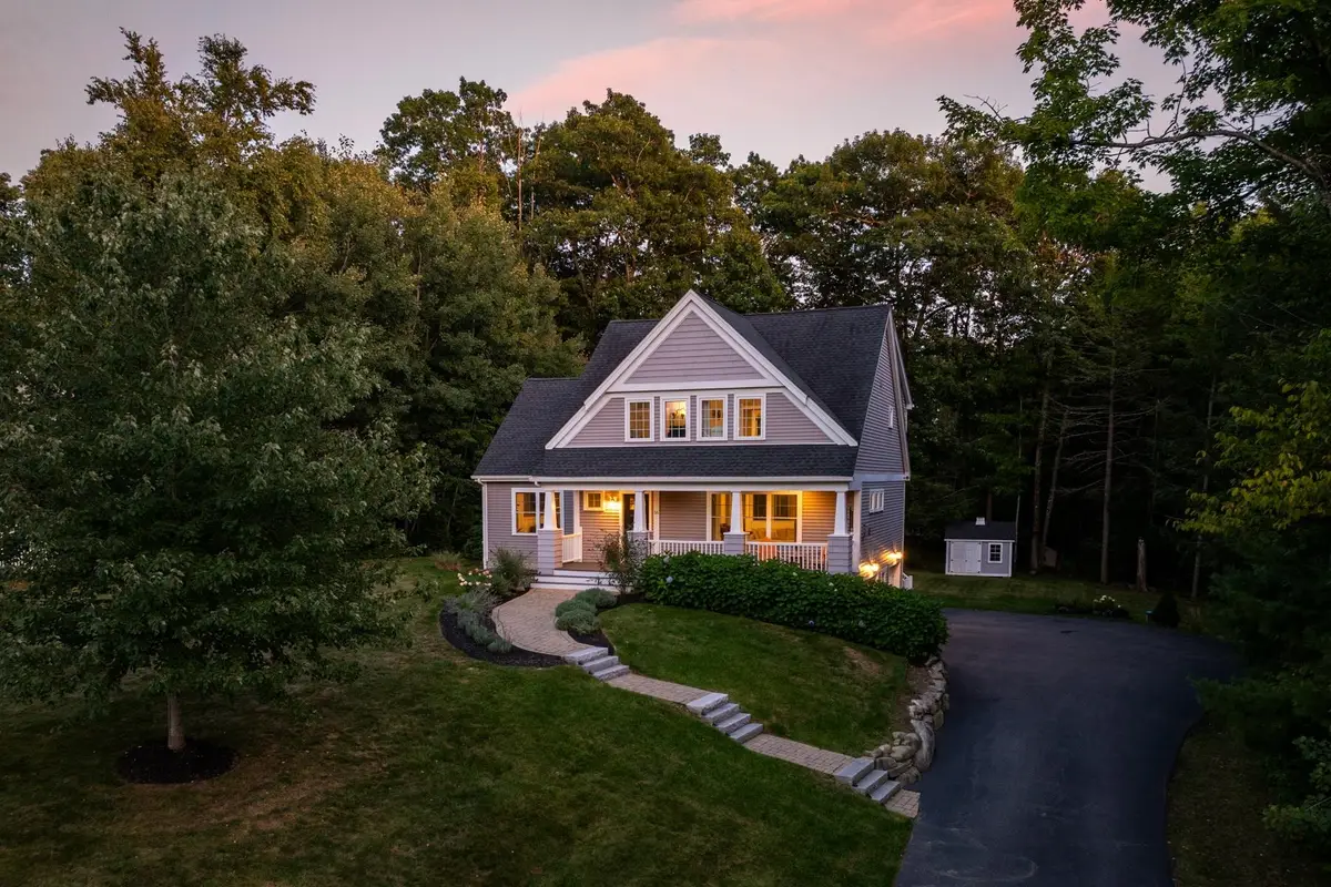 16 Point Of Rocks Terrace, Stratham, NH 03885 - #1