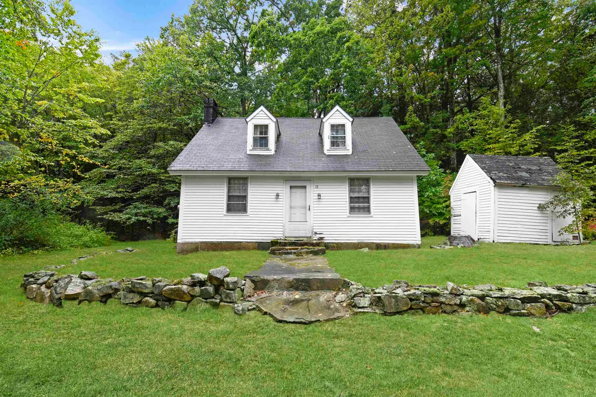 18 School House Road, Sandown, NH 03873 - #1