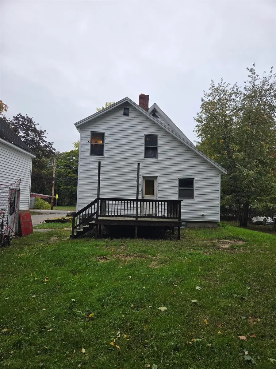 5 Whittier Street, Newton, NH 03858 - #3