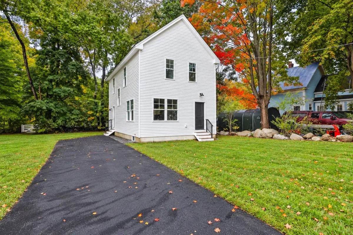 18 Church Street, Hillsborough, NH 03244 - #1
