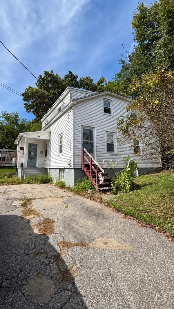 16 Juniper Street, Manchester, NH 03104