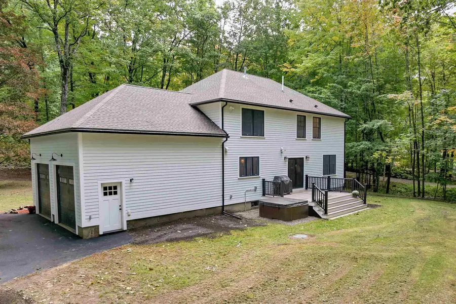 21 Oriole Drive, Bedford, NH 03110 - #3