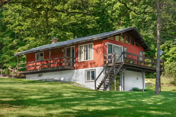 1876 Blackmer Boulevard, Stockbridge, VT 05772