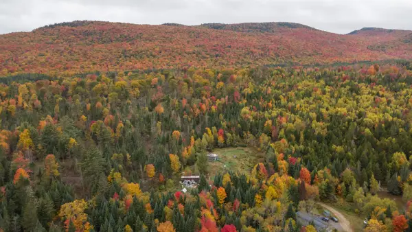 1795 Island Pond Road, Newark, VT 05871