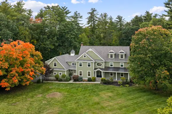 8 Wright Acres Road, Bedford, NH 03110