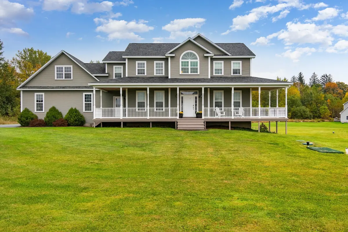 8 Meadow View Drive, Saint Albans, VT 05478 - #1