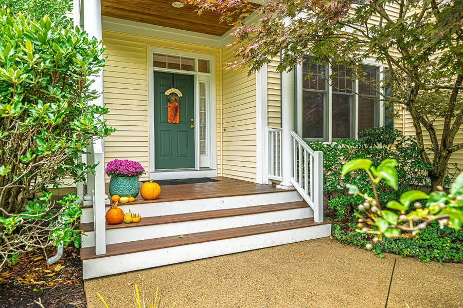 7 Drumlin Road, Stratham, NH 03885 - #3