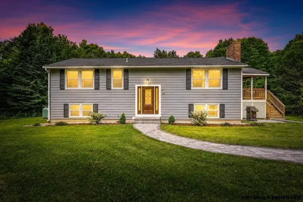 30 Thornton Road, New Boston, NH 03070