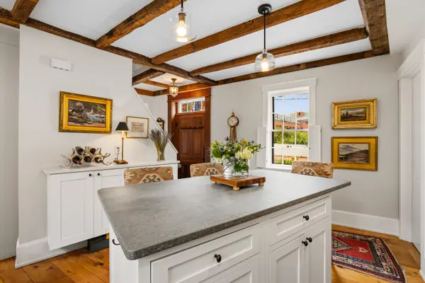 108 Pleasant Street, Portsmouth, NH 03801