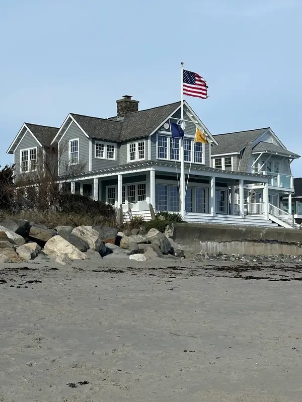 1016 Ocean Boulevard, Hampton, NH 03842