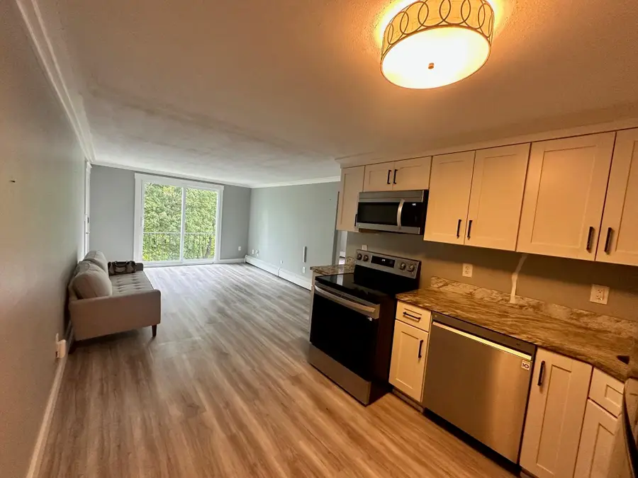 101 East Broadway Street #8, Derry, NH 03038 - #2