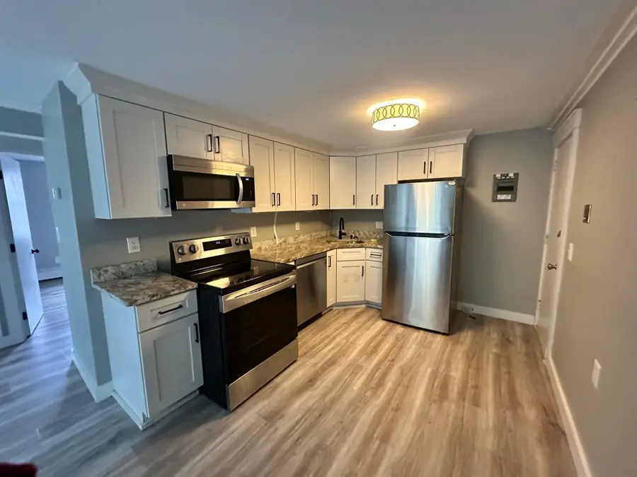 101 East Broadway Street #8, Derry, NH 03038 - #3